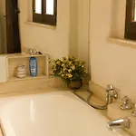 Town House With Garden And Piano * Τόντι