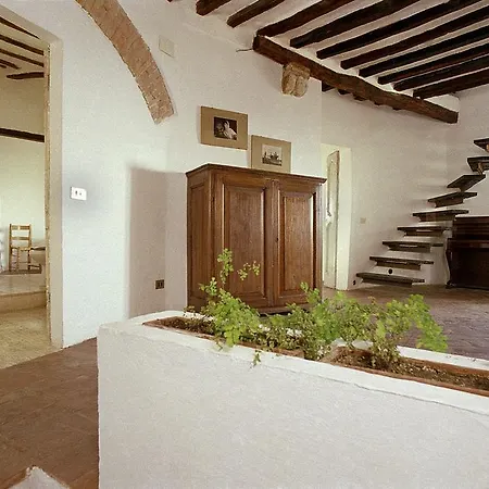 Vakantiehuis Town House With Garden And Piano Todi